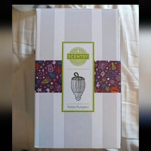 Scentsy Iridescent Mini Pumpkin Warmer - New